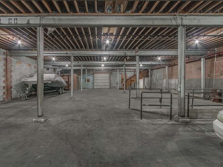 More Photos Of 1144 NW 4th St, Oklahoma City Manufacturing For Sale