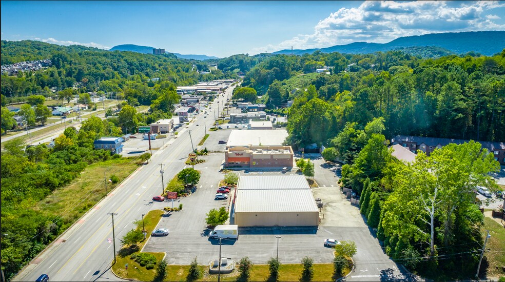 More Photos Of 2035 Dayton Blvd, Chattanooga Freestanding For Sale