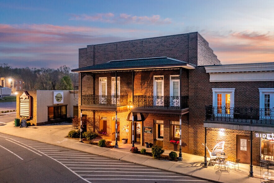 More Photos Of 601 S Green St, Morganton Unknown For Lease