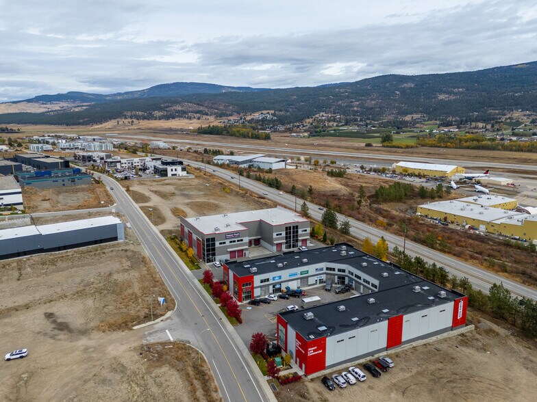 More Photos Of 1965 Pier Mac, Kelowna Warehouse For Sale