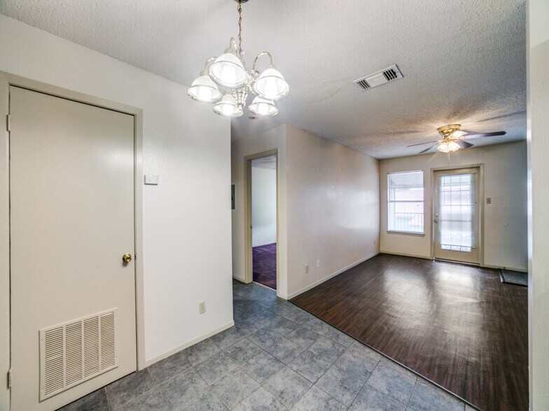More Photos Of 7737 Skolout St, San Antonio Apartments For Sale