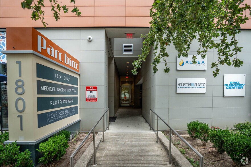 More Photos Of 1801 Binz St, Houston Medical For Lease