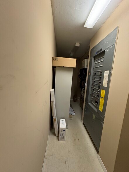 More Photos Of 9066 Cypress Green Dr, Jacksonville Medical For Lease