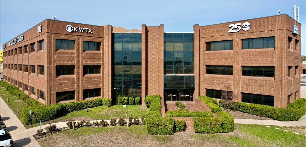 Primary Photo Of 1711 E Central Texas Expy, Killeen Office For Lease