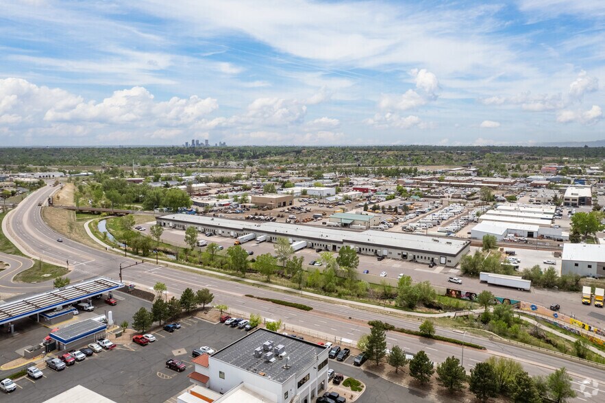 More Photos Of 5750-5778 Lamar St, Arvada Warehouse For Lease