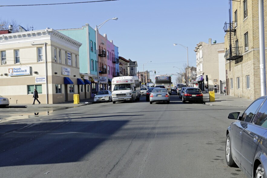 More Photos Of 818-820 Main Ave, Passaic Storefront For Lease