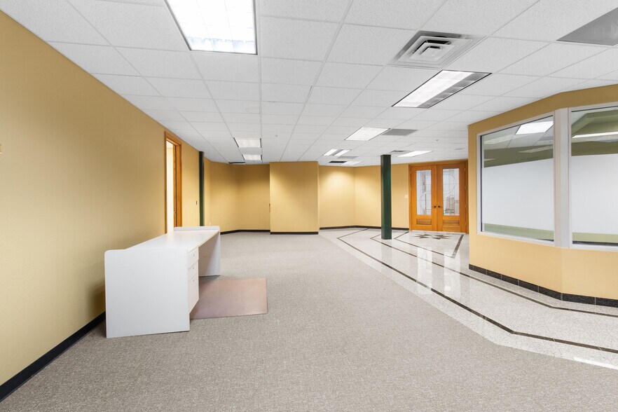More Photos Of 1920 W Villa Maria Rd, Bryan Medical For Lease