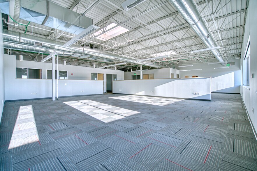 More Photos Of 6333 Dry Creek Pky, Niwot Industrial For Sale
