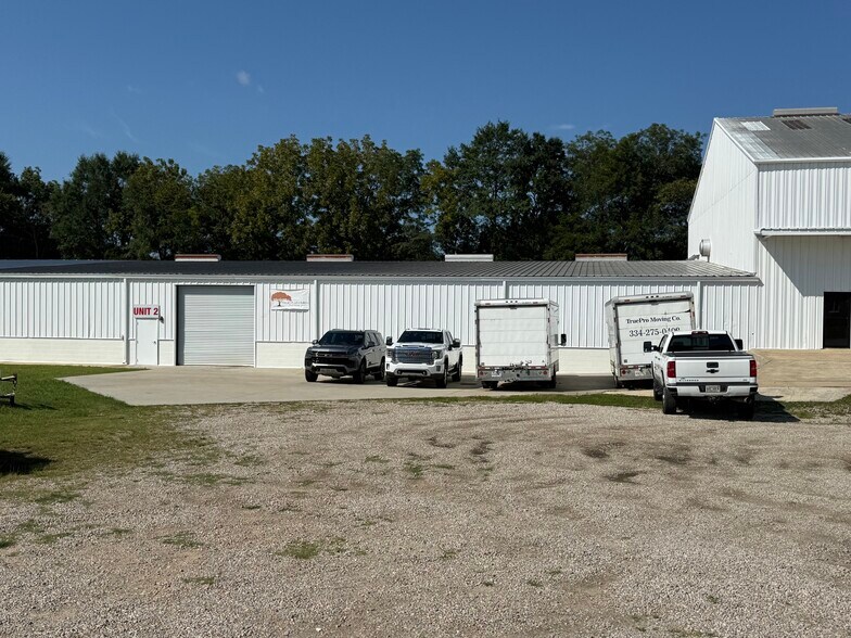 Primary Photo Of 812 Geneva Street, Opelika Warehouse For Lease