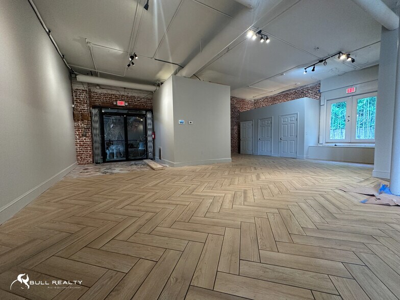 More Photos Of 312 N Highland Ave NE, Atlanta Storefront Retail Office For Lease