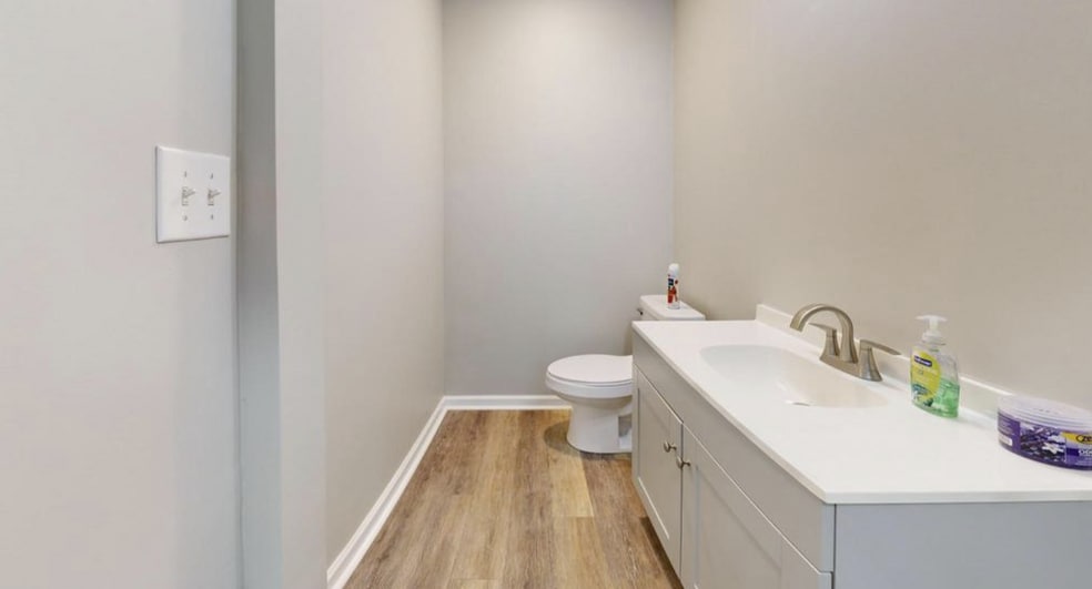 More Photos Of 38 Main St, East New Market Office For Lease