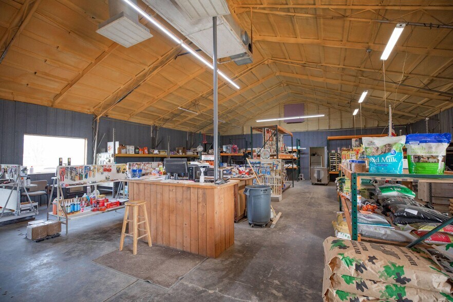 More Photos Of 9705 SE 1300th Rd, Humansville Industrial For Sale