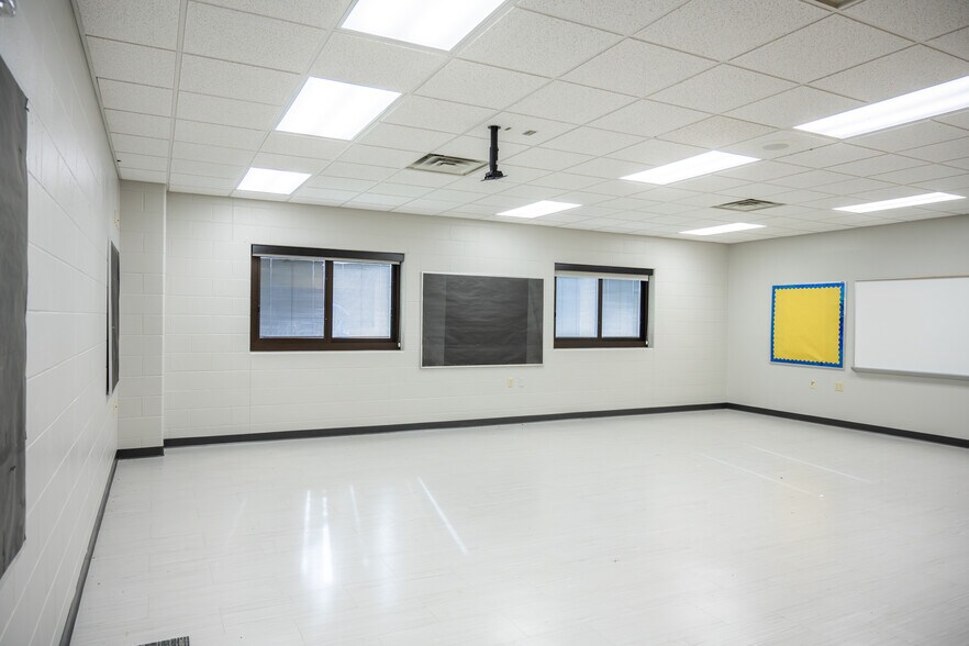 More Photos Of 201 Hoehn dr, Lyndon Station Specialty For Sale