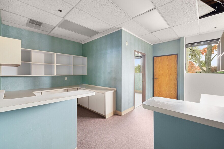 More Photos Of 6600 Mercy Ct, Fair Oaks Medical For Sale