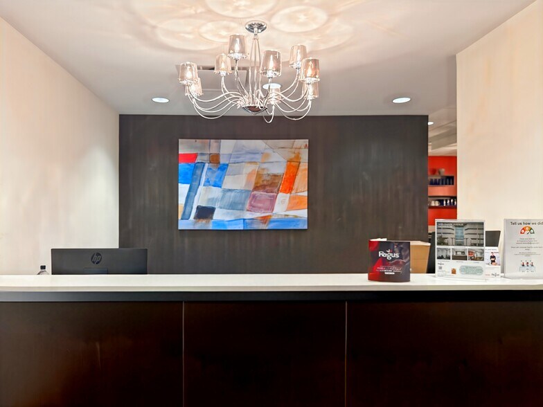 More Photos Of 100 Duffy Ave, Hicksville Coworking Space