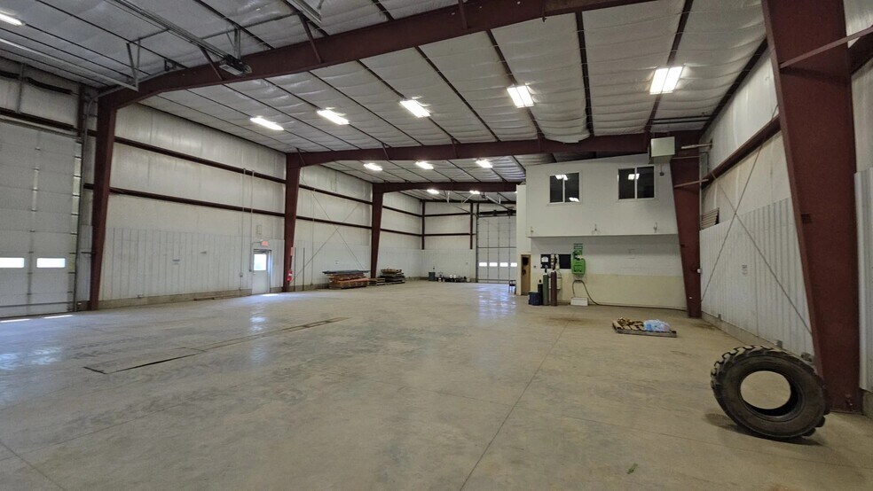 More Photos Of 5678 134th Ave NW, Williston Office For Sale