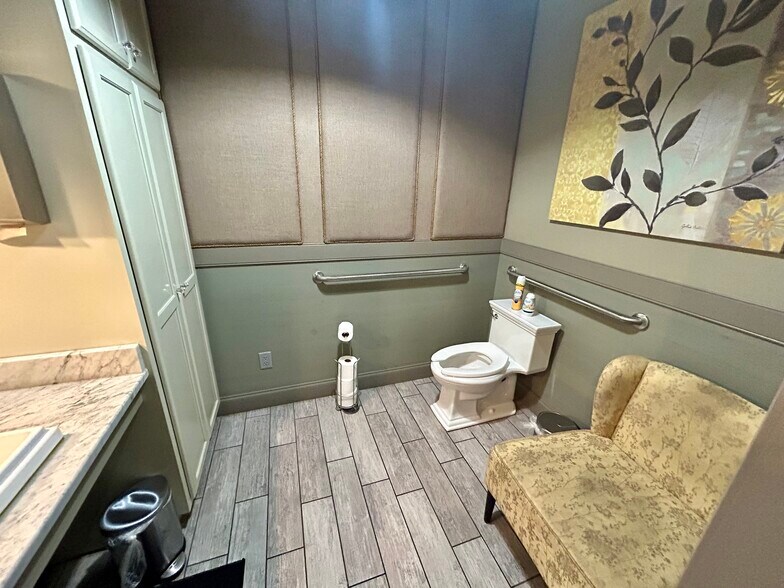 More Photos Of 9155 Gillsville Rd, Maysville Restaurant For Sale