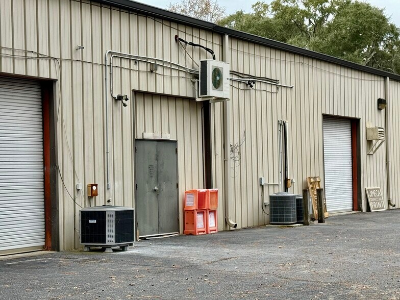 More Photos Of 386 Spanish Wells Rd, Hilton Head Research And Development For Sale