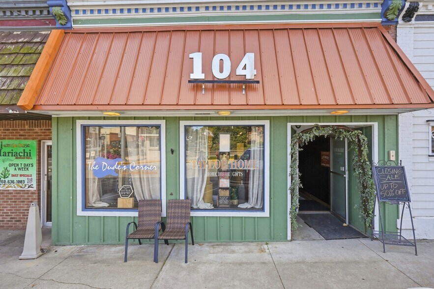 More Photos Of 104 W Main St, Albion General Retail For Sale
