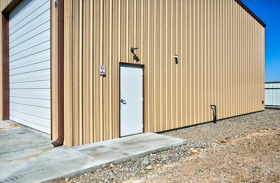 More Photos Of 516 S Cold Water Ln, Dewey Industrial For Sale