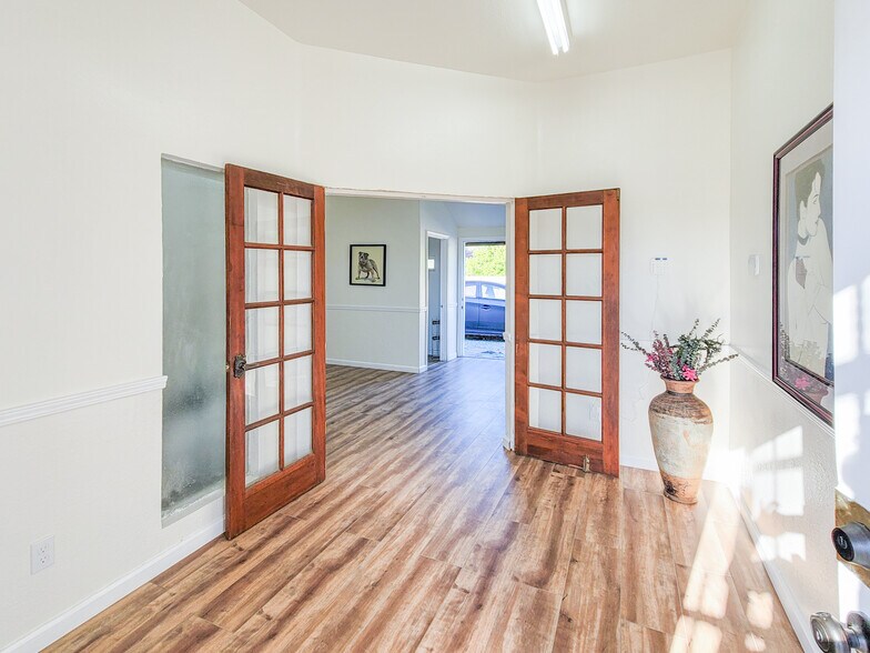 More Photos Of 6937 Perris Hill Park Rd, San Bernardino Industrial For Sale