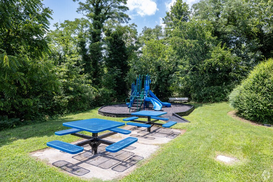 More Photos Of 777 Roanoke Blvd, Salem Apartments For Sale