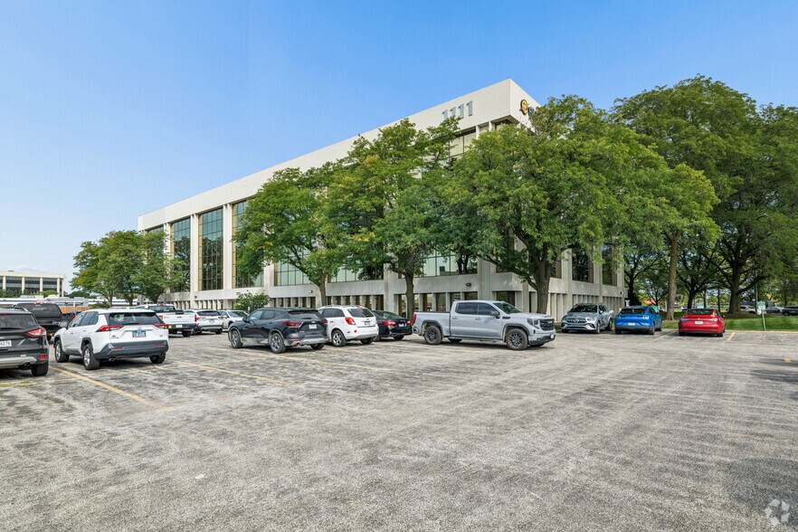 More Photos Of 1111 E Touhy Ave, Des Plaines Office For Sale