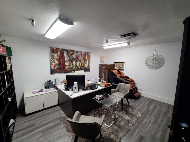 More Photos Of 3065 Sheridan St, Las Vegas Manufacturing For Lease