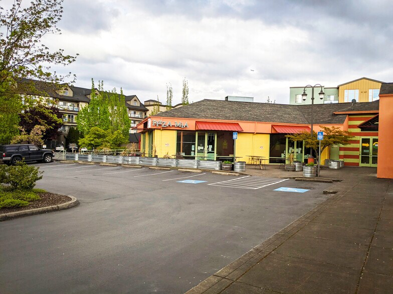 More Photos Of 925 N Anchor Way, Portland Unknown For Lease