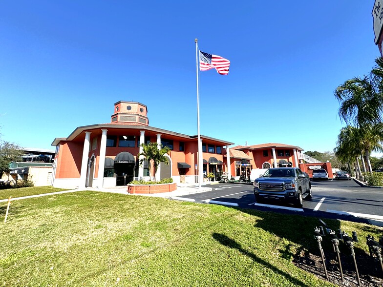 Primary Photo Of 300-310 Monroe St, Dunedin General Retail For Lease