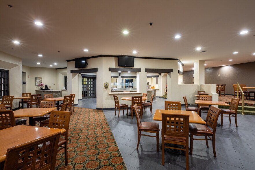 More Photos Of 6780 Southwest Fwy, Houston Multifamily For Sale