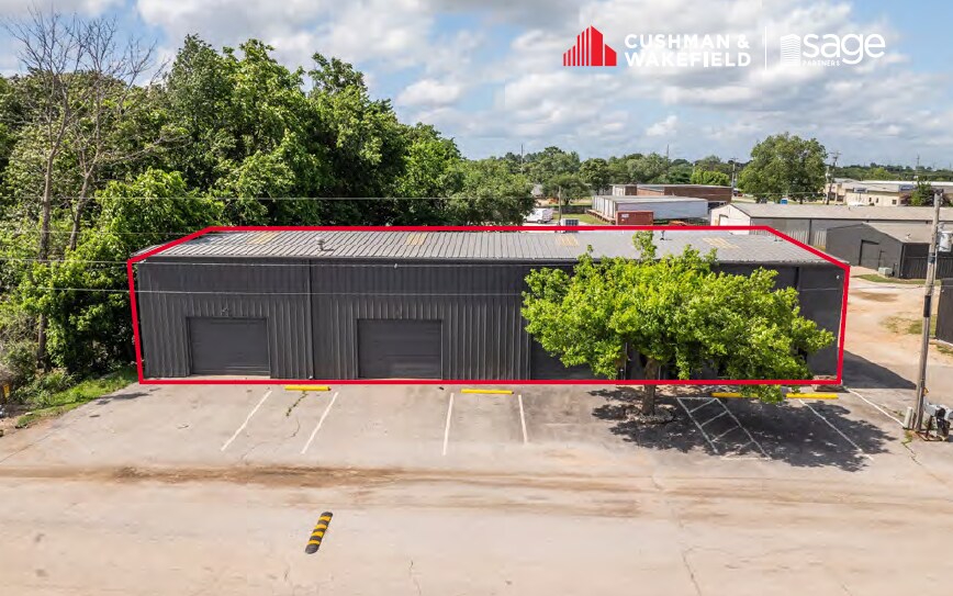 More Photos Of 422 S 40th St, Springdale Unknown For Lease