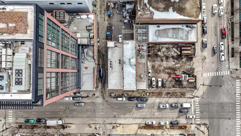 More Photos Of 619 W Randolph St, Chicago Restaurant For Sale