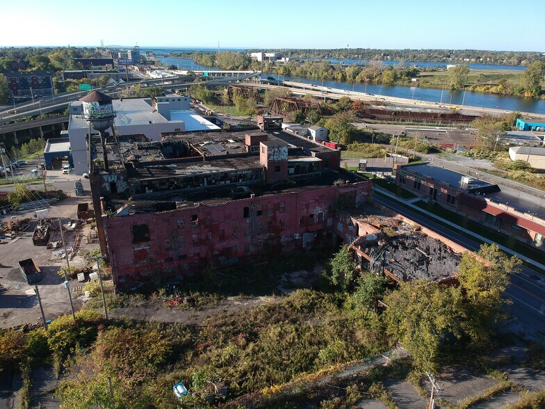 More Photos Of 57 Tonawanda St, Buffalo Office For Sale