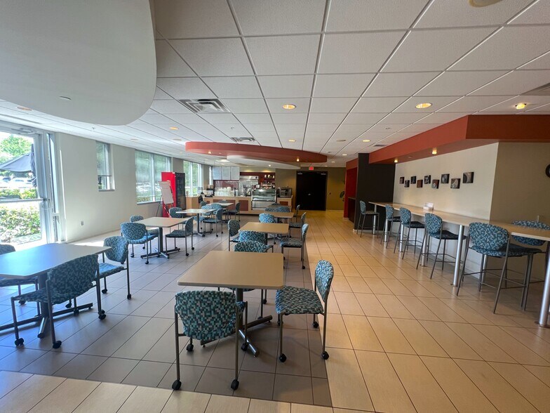 More Photos Of 1000 Primera Blvd, Lake Mary Office For Lease