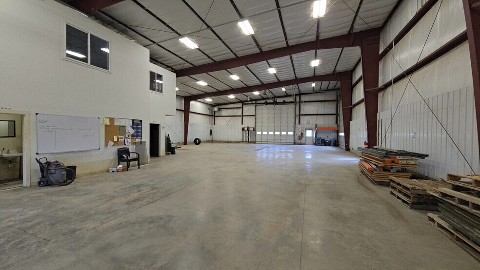 More Photos Of 5678 134th Ave NW, Williston Office For Sale