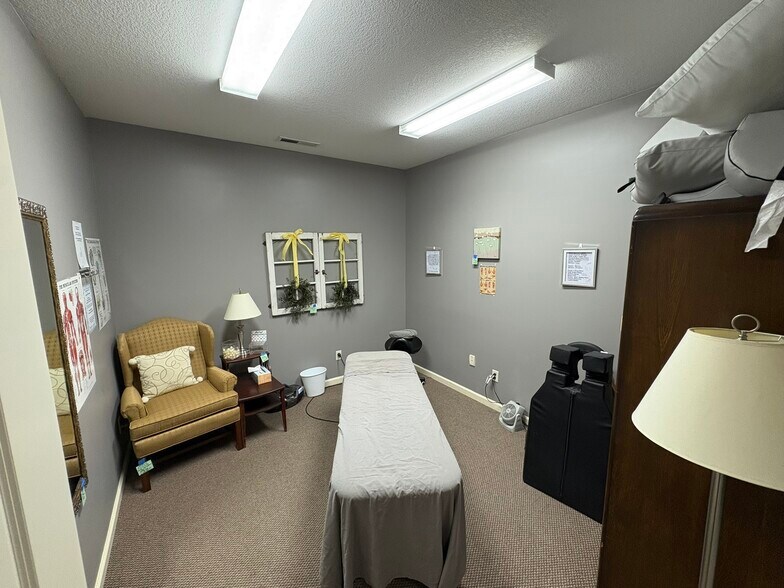 More Photos Of 10534-10536 Coldwater Rd, Fort Wayne Office For Lease