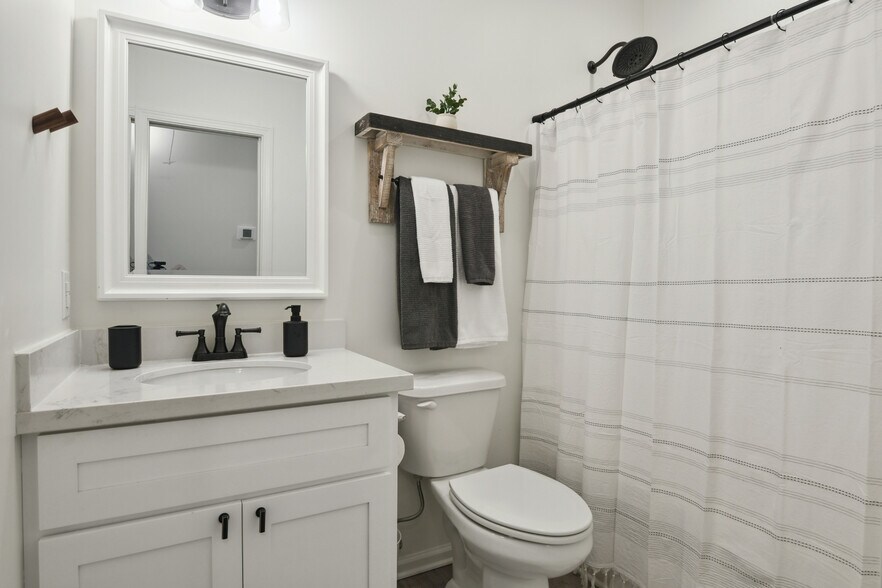 More Photos Of 437 Webster St, Bay Saint Louis Apartments For Sale