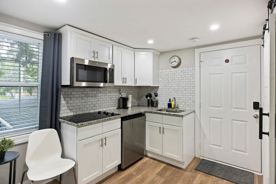 More Photos Of 2647 Bonds Ave, North Charleston Apartments For Sale