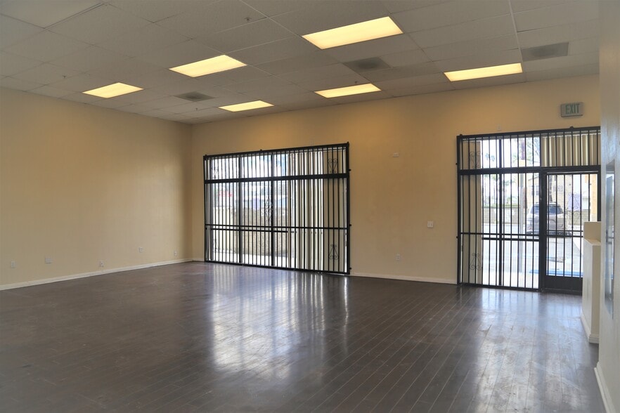 More Photos Of 2308 University Ave, Riverside Freestanding For Lease