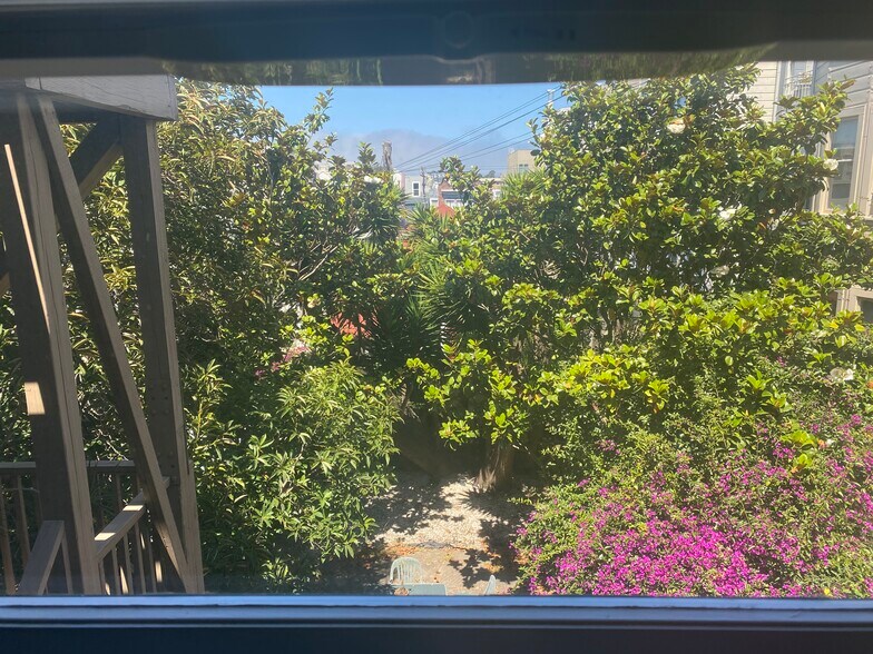 More Photos Of 1626-1630 Union St, San Francisco Medical For Sale