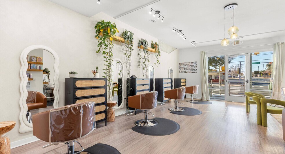 More Photos Of 4361 S Congress Ave, Austin Apartments For Sale
