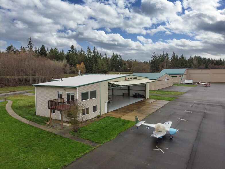 More Photos Of 191 Airport Rd, Port Townsend Airplane Hangar For Lease