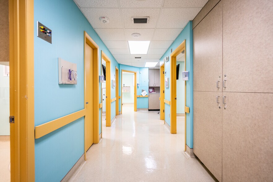 More Photos Of 7600 SW 57th Ave, Miami Medical For Lease