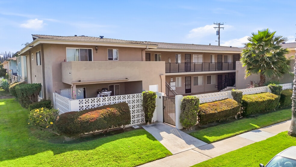 Primary Photo Of 1184 W Casa Grande Ave, Anaheim Apartments For Sale