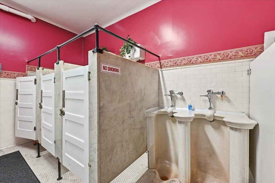 More Photos Of 530 1st Ave, Council Bluffs Lodge Meeting Hall For Sale