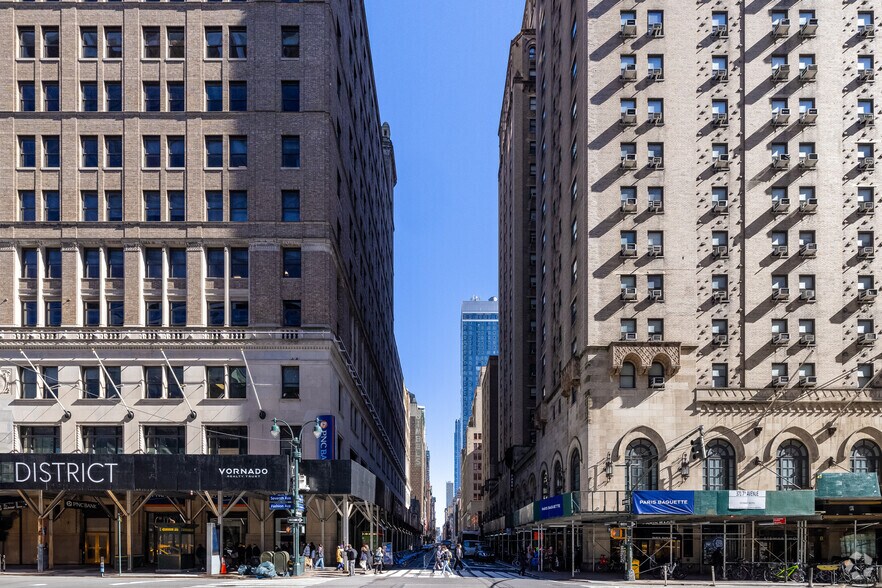 More Photos Of 132 W 31st St, New York Office For Sale