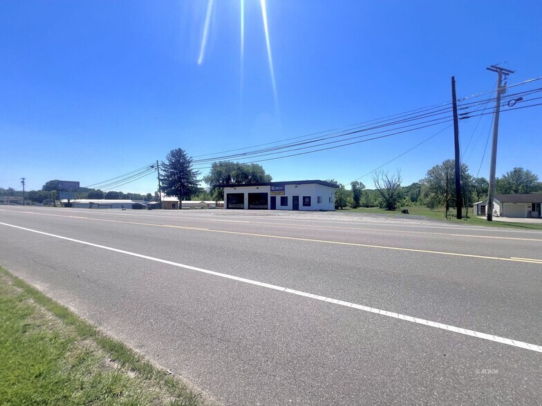 More Photos Of 751 Jackson Pike, Gallipolis Auto Repair For Sale