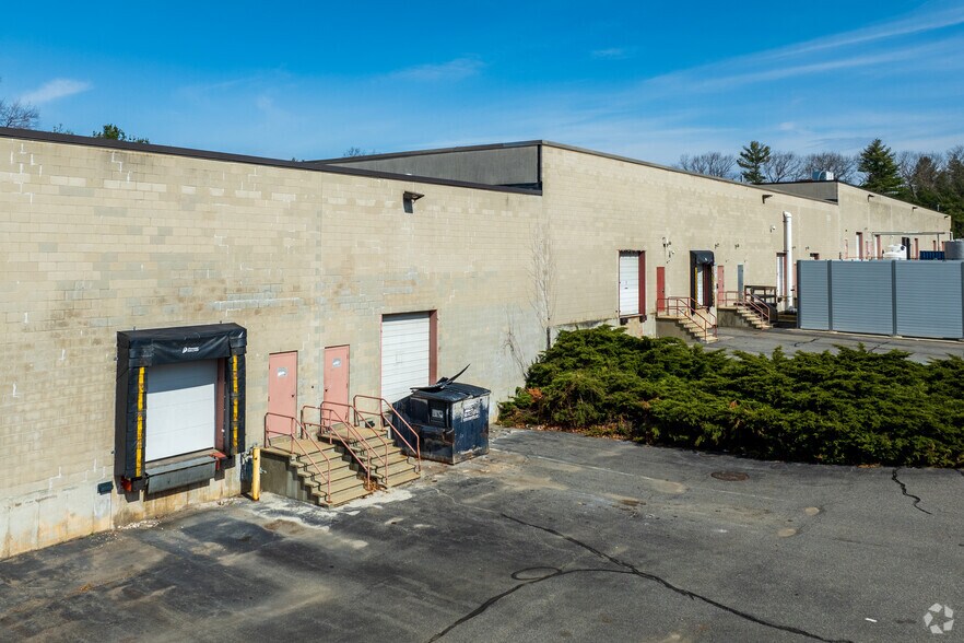More Photos Of 89 October Hill Rd, Holliston Light Manufacturing For Lease