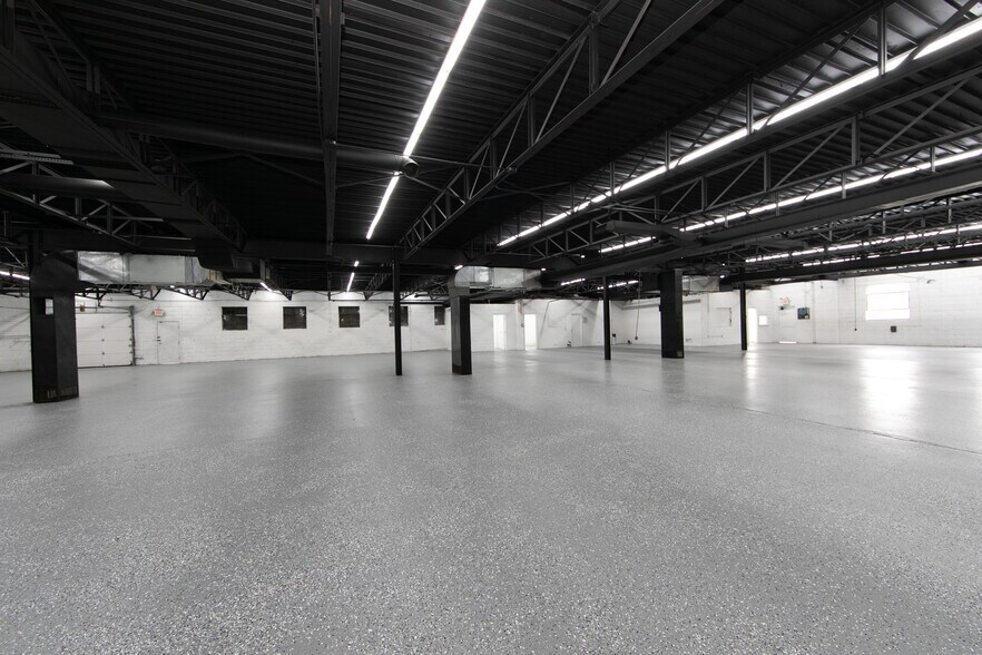 More Photos Of 717 Creek Rd, Bellmawr Manufacturing For Lease